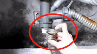 Đường ống nước bị tắc cứng: Làm cách này thông tắc dễ dàng, không cần gọi thợ cho tốn kém
