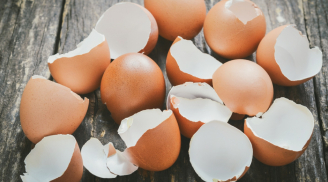 Cho vỏ trứng vào chảo rang khô: Mẹo hay mang đến lợi ích lớn, giải quyết vấn đề nhà nào cũng gặp
