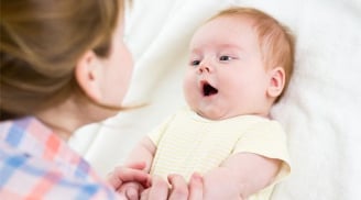 4 dấu hiệu trẻ sơ sinh yêu mẹ ngay từ cái nhìn đầu tiên