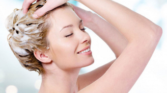 Gội đầu hàng ngày giúp chăm sóc tóc hay hại tóc? Nhiều người trả lời sai