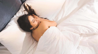 Phụ nữ thường 'ngủ khỏa thân' rất tốt, được 4 cái lợi đàn ông cực thích: Nhiều chị em không biết còn e ngại