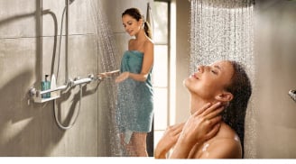 Lưu ý tuyệt đối phải nhớ khi tắm dưới vòi hoa sen để không tổn hại làn da