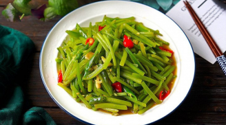 Bật mí loại rau trường thọ, xưa chỉ cho lợn ăn, nay bán đầy ngoài chợ, nấu cách này vừa dễ vừa ngon