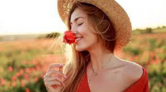 Không phải bề ngoài xinh đẹp, phụ nữ có đặc điểm này mới khiến đàn ông say đắm, mê mệt