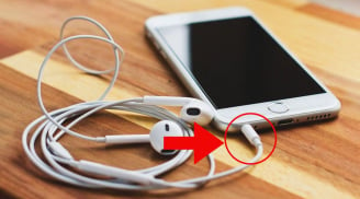 Giắc cắm tai nghe điện thoại có 3 chức năng hữu ích: Ai không biết dùng quá phí