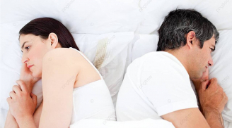 Vì sao các cặp vợ chồng chạm ngưỡng tuổi 50 lại thường tách ra ngủ riêng?