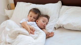 Cha mẹ cần biết trẻ dậy sớm và dậy muộn có tương lai khác hẳn nhau, học ngay mẹo cho con ngủ đúng cách