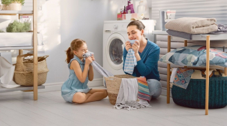 Tại sao quần áo giặt ở nhà không thơm như ở tiệm? Làm ngay cách này thơm hơn nhiều, lại tự nhiên an toàn