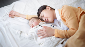Trẻ ngủ với ai sẽ thông minh hơn, cha mẹ hay ông bà? Cha mẹ nhất định phải biết điều này kẻo hối hận