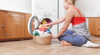 Tại sao giặt quần áo bằng máy không thấy sạch như giặt tay? Lý do bất ngờ ở điểm này nhiều người không biết