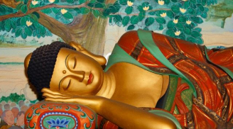 Dáng nằm ngủ của Đức Phật thực sự tốt ra sao? Xem khoa học giải thích