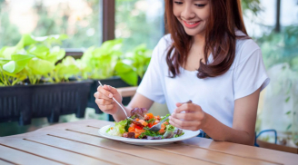 5 thói quen sau bữa ăn mà nhiều người hay có, tưởng là tốt cho sức khỏe hóa ra gây hại, bạn có không?