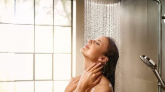 Vì sao không nên tắm quá lâu? Câu trả lời từ chuyên gia khiến nhiều người bất ngờ