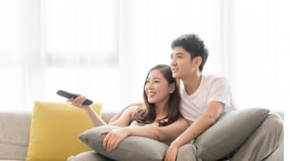 6 thói quen đơn giản để vợ chồng duy trì ngọn lửa tình yêu, hôn nhân bền vững đến cuối đời