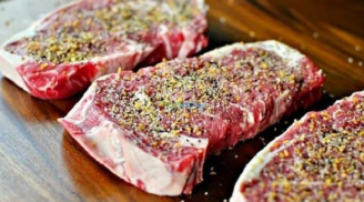 Đầu bếp nhà hàng tiết lộ lý do không nên ướp thịt bò với muối