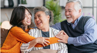 Sau khi về hưu, muốn có cuộc sống yên ổn, bạn cần giấu con cái 3 điều này
