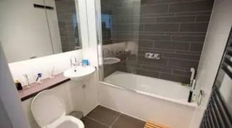 Khi không sử dụng phòng tắm, nên đóng hay mở cánh cửa? Câu trả lời khiến nhiều người bất ngờ