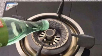Nhỏ giấm trắng lên bếp gas có tác dụng gì mà nhiều người làm đến vậy?