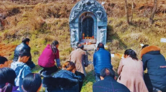 Tổ Tiên nói: 'Ra mộ không mang theo 3 người, muôn đời phú quý', đó là ai?
