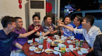 Tại sao gần đây, nhiều người không còn mặn mà với những buổi họp lớp? 3 lý do được tiết lộ.