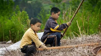 Người xưa thường nói: 'Người giàu không thêm con trai, người nghèo không thêm con gái', vì sao lại thế?