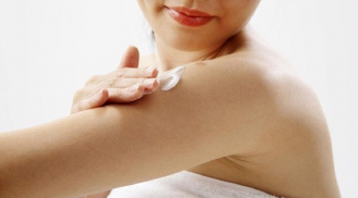 Thoa kem dưỡng thể sẽ phản tác dụng nếu chúng ta duy trì 3 sai lầm này