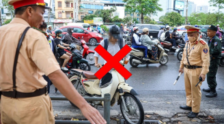 Bắt đầu từ 1/1/2025: 5 đối tượng không được lái xe máy, là ai?