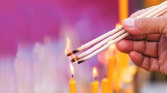 Ông bà ta thắp hương 3 nén: Mỗi nén đại diện cho điều gì?