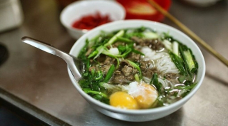 Trứng chần hay ăn kèm với phở tốt đến mức nào mà mọi người đều khen?