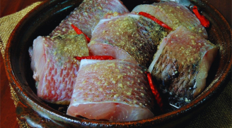 Mẹo ướp cá cực thơm ngon, khử sạch mùi tanh, thịt chắc nịch lại đậm vị