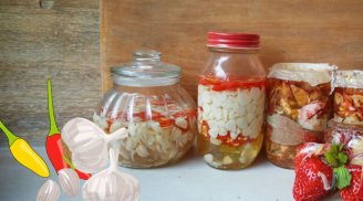 Làm tỏi ngâm giấm, nhớ thêm bước này tỏi trắng giòn không bao giờ bị xanh, không nổi váng