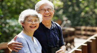 Người xưa dặn: 'Về già, ai cũng nên có cho mình 4 'quân bài' này, nếu không khó bề an yên, hưởng phúc'