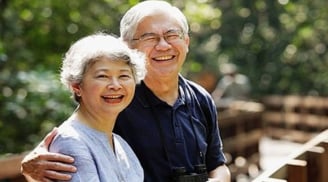 Tuổi xế chiều, ai cũng nên chuẩn bị cho mình 4 'quân bài' quan trọng này, nếu không khó bề an yên, hưởng phúc
