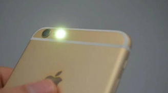 Hóa ra đèn pin điện thoại có 2 chức năng tuyệt vời này, nhiều người dùng lâu mà không biết