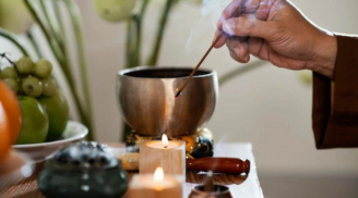 Các cụ dặn 'Không thắp hương tối': Vậy thắp hương giờ nào trong ngày mới tốt nhất?