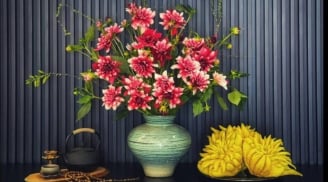 Lọ hoa trên bàn thờ đặt bên trái hay bên phải mới đúng? Nhiều người đến nay vẫn làm sai