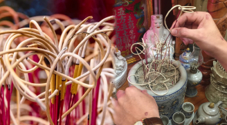 2 giờ xấu tuyệt đối không bao sái bàn thờ, rút tỉa chân hương