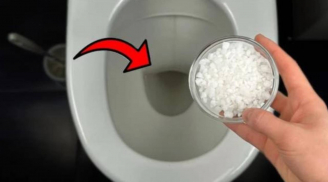 Rắc một nắm muối vào buồn cầu, lợi ích tuyệt vời, nhiều người biết sẽ học theo