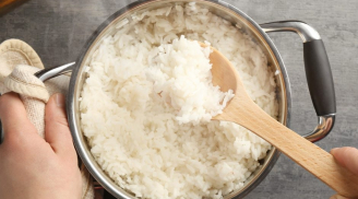 Lý do ông bà ta kiêng xới cơm một lần, con cháu học theo kẻo mất Lộc