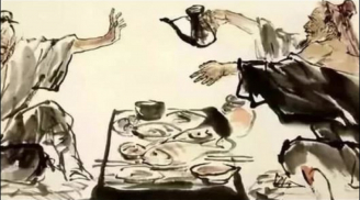 Trên bàn ăn muốn biết ai là kẻ tiểu nhân, ai là người quân tử thì cứ nhìn điểm này trước tiên