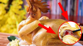 Luộc gà hay bị đỏ xương, nứt da: Làm theo cách này gà cúng vàng ươm, chín đều