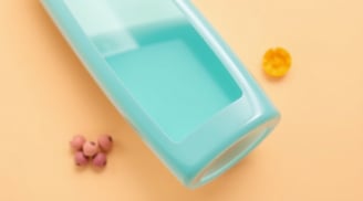 Bí quyết chọn dầu gội cho tóc mỏng thưa, rụng nhiều và mẹo giúp tóc dày đẹp