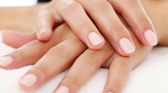'Bỏ túi' một số bí quyết chăm sóc đặc biệt, chị em không còn lo ngại việc móng tay yếu đi, dễ gãy