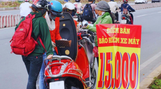 Từ tháng 2/2025: Người dân mua Bảo hiểm xe máy tự nguyện 15.000đ sẽ không cần mua BHXM bắt buộc, đúng không?