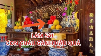 Vì sao tổ tiên dặn đặt bình hoa thắp hương lên ban thờ lại để bên trái? Nhà giàu rất chú ý điều này
