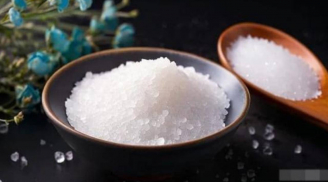 Tổ Tiên dặn dò: '3 nơi đặt muối đều mang lại tiền và tài lộc', bạn đã biết chưa?