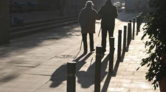 Về già, người khôn ngoan chuẩn bị sẵn cho mình 4 'quân bài' này