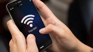 Điện thoại có 1 nút dễ tìm, nhấn vào là bắt Wifi vù vù, không cần hỏi mật khẩu