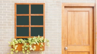 Người xưa nói: Nhà xây 2 cửa, người và của lao đao, núi vàng cũng hết. Tại sao lại như vậy?