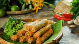 Rám nem thả ngay vào chảo dầu nóng là dại: Làm thêm bước này nem giòn tan, để lâu không lo ỉu